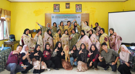 PELATIHAN ECOPRINT