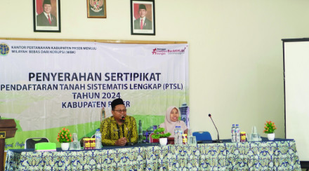 PENYERAHAN SERTIPIKAT PTSL